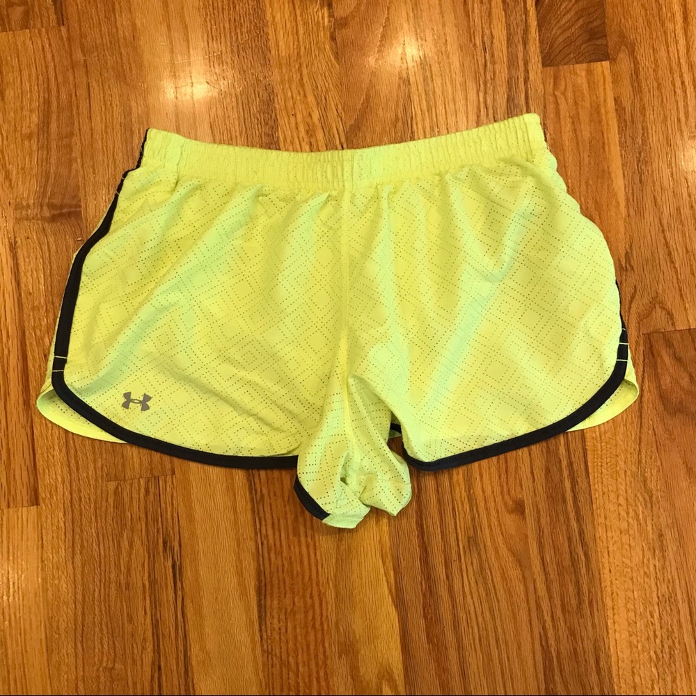 💜 3 for $18 or 5 for $25 💜 Under Armour fluorescent yellow running shorts